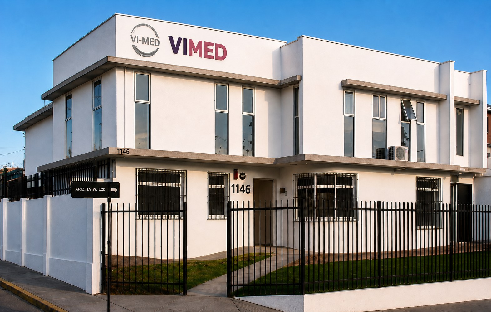 Fachada del Centro Médico ViMed en Larraín Alcalde 1146, La Serena